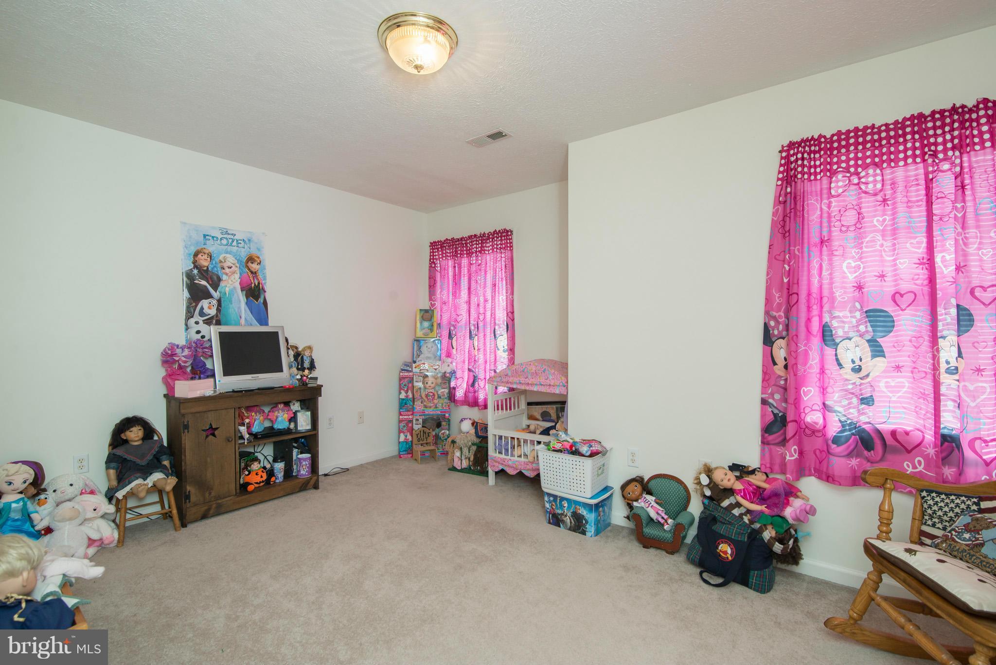 PIKESIDE MEADOWS - Residential