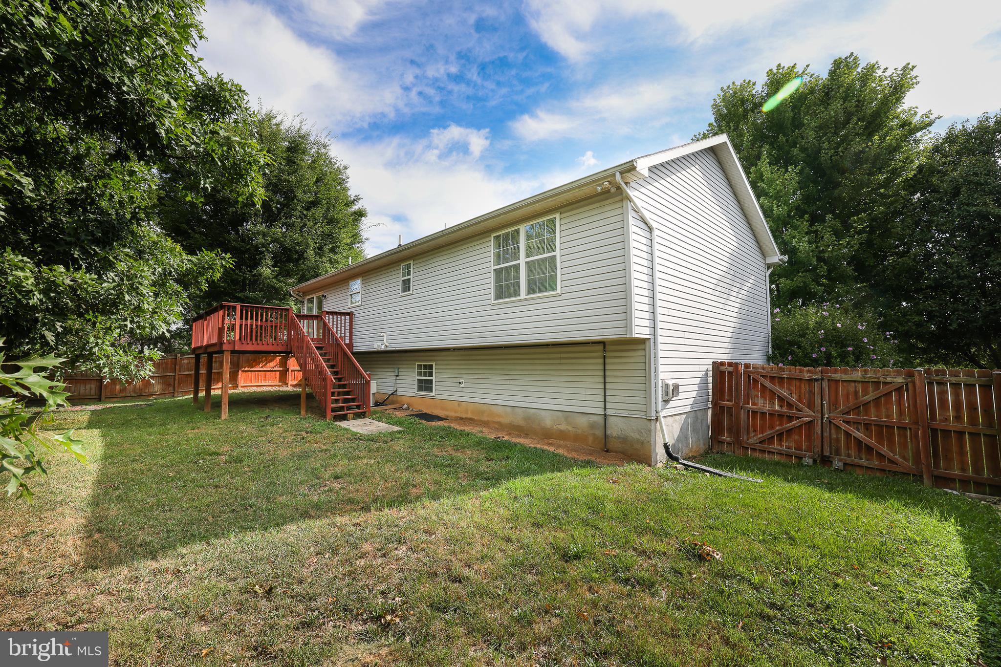 SYCAMORE VILLAGE - Residential