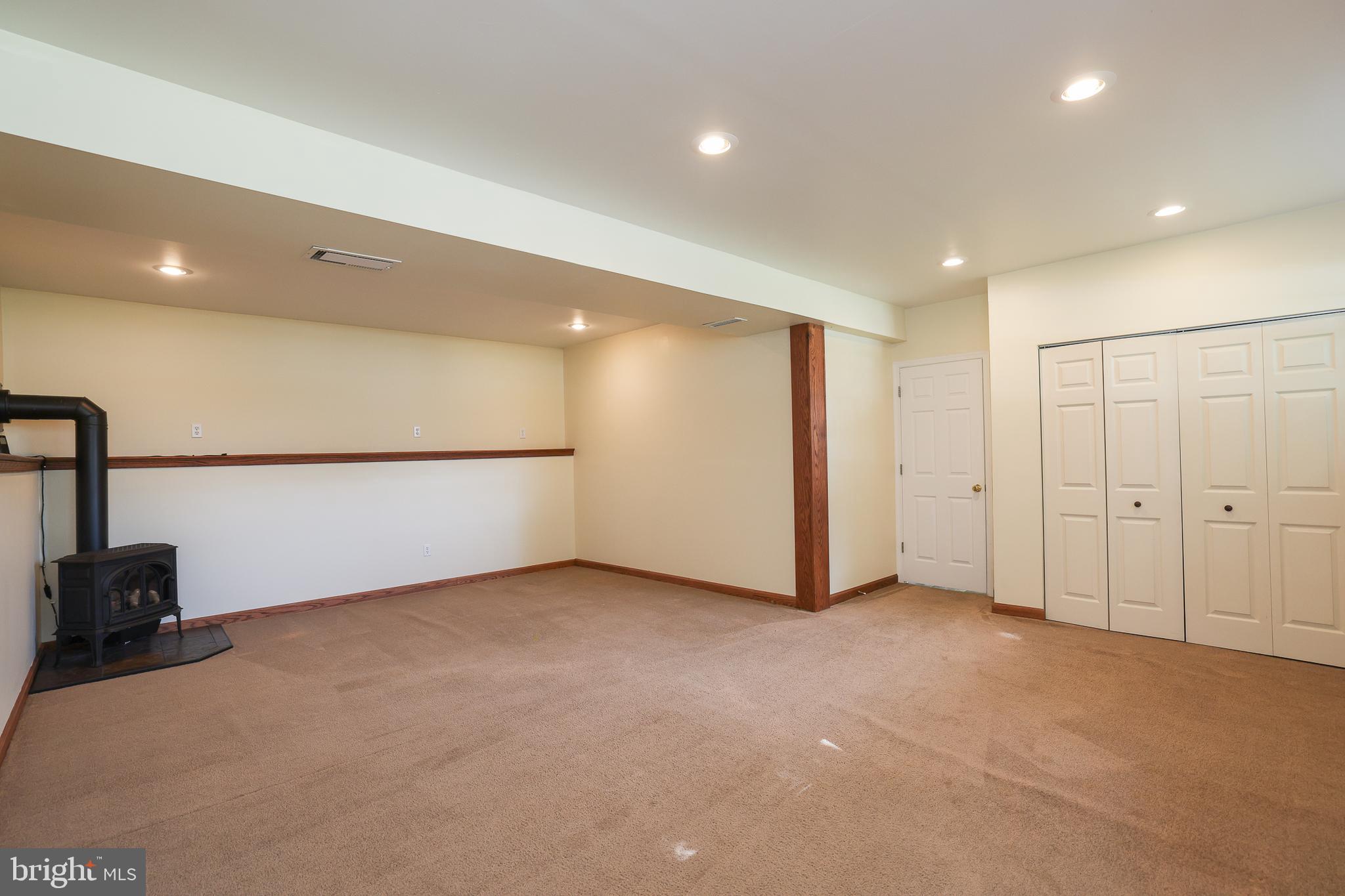 SYCAMORE VILLAGE - Residential