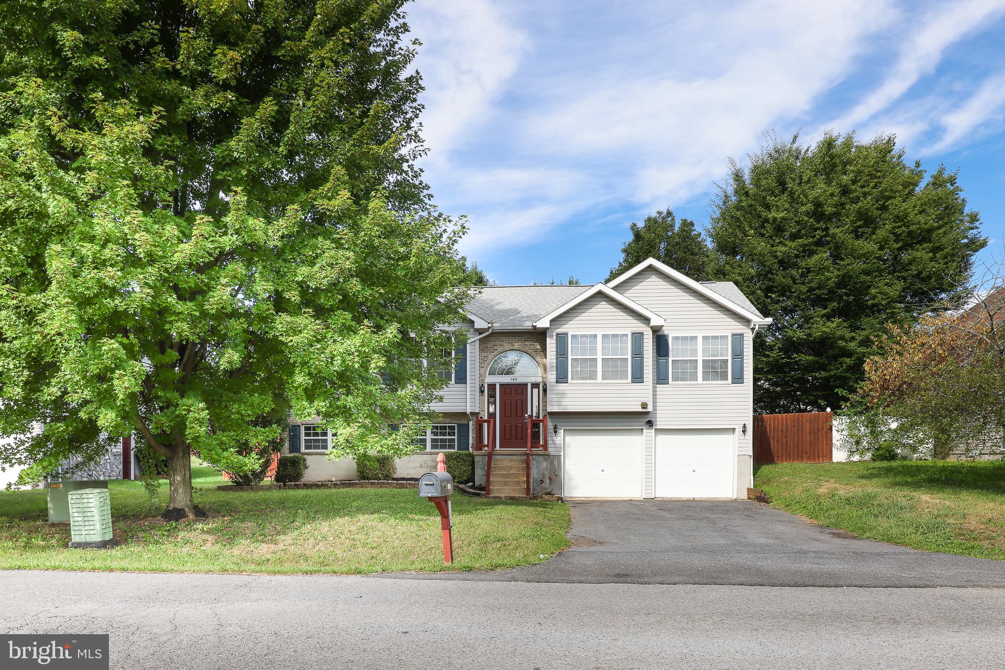 SYCAMORE VILLAGE - Residential