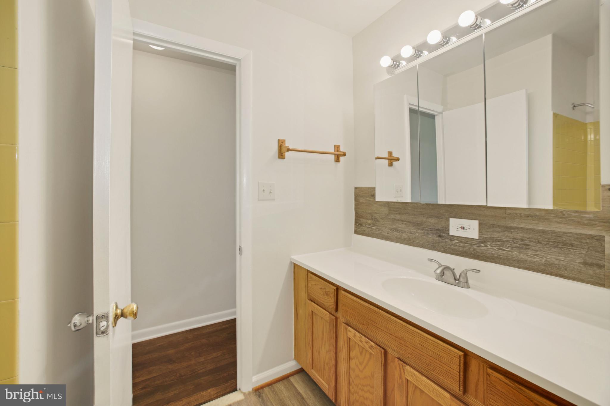 APPLE GROVE - Residential