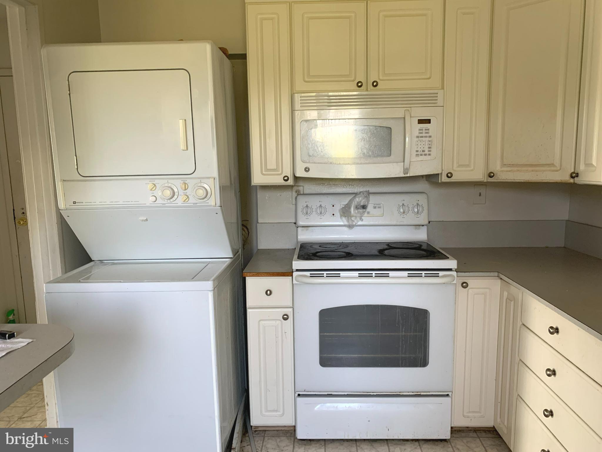 GREENS AT LEISURE WORLD - Residential