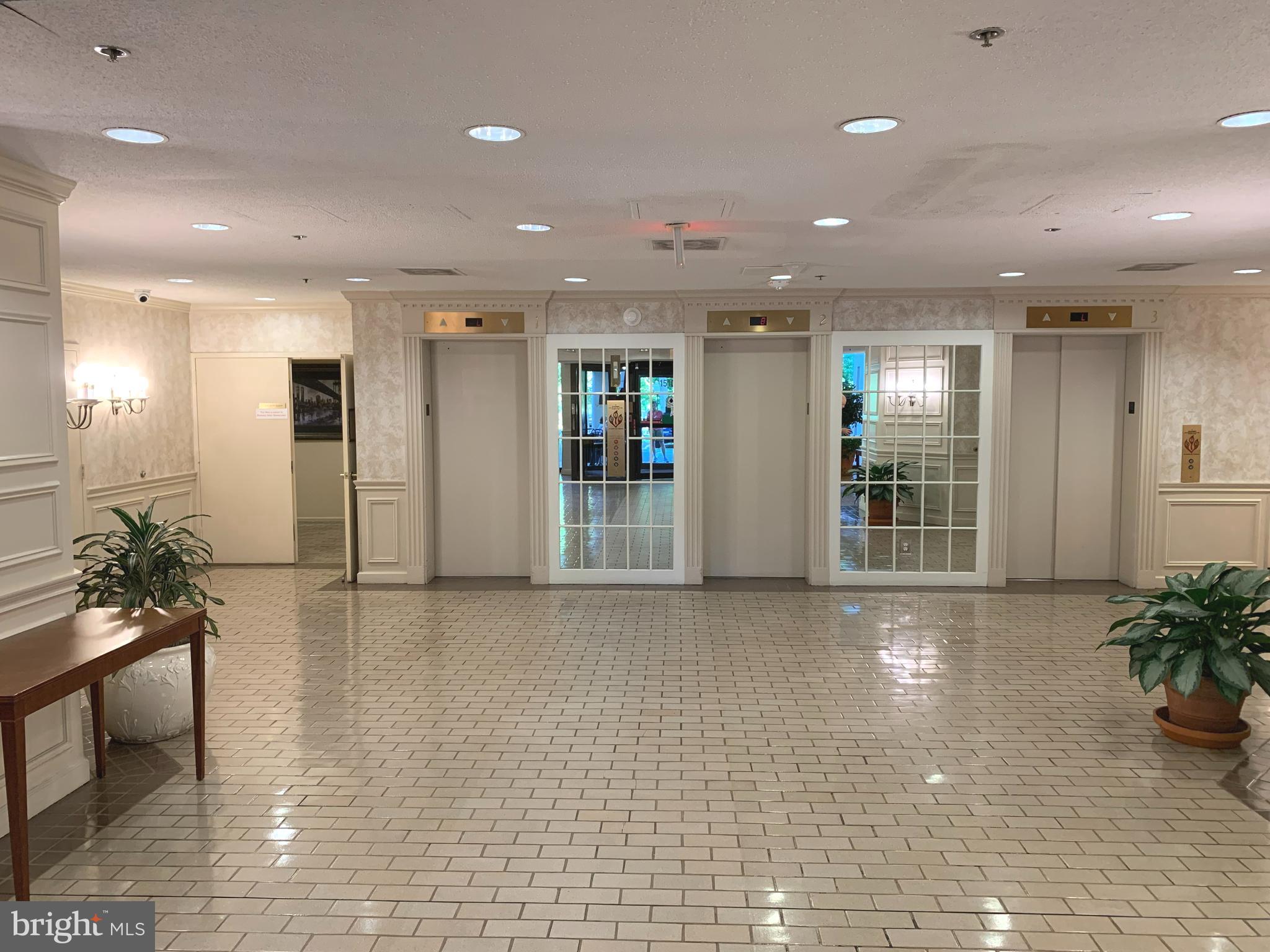 GREENS AT LEISURE WORLD - Residential