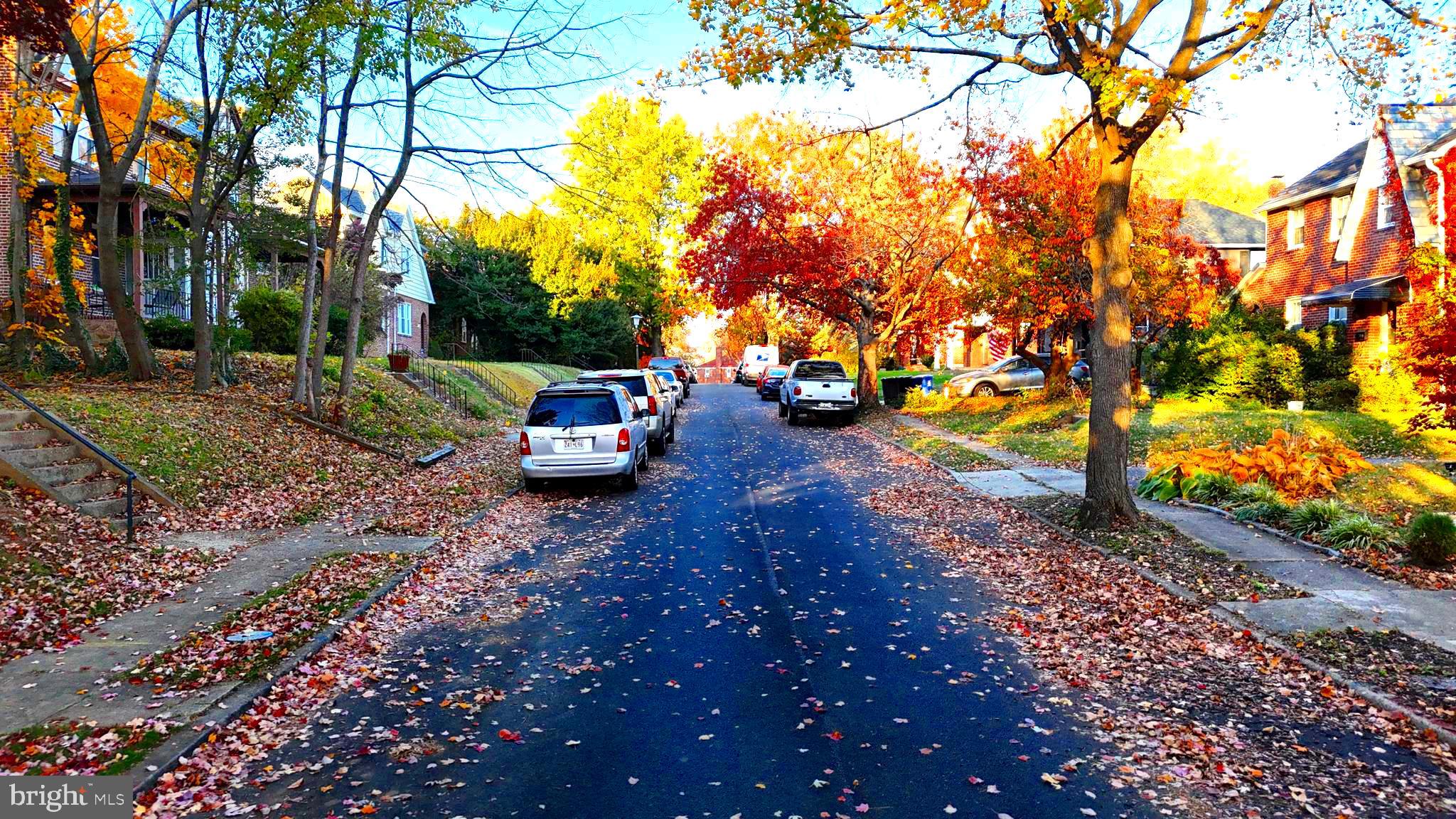 TEN HILLS - Residential