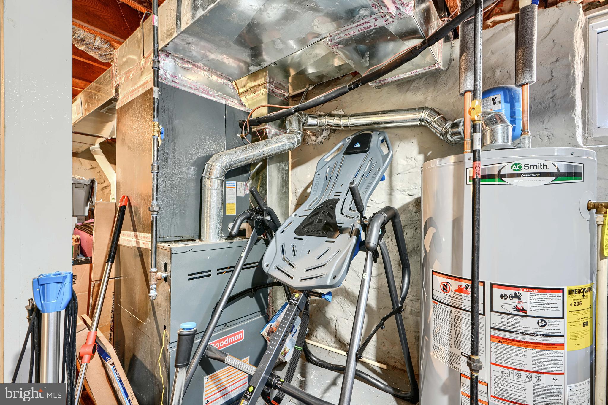 TEN HILLS - Residential