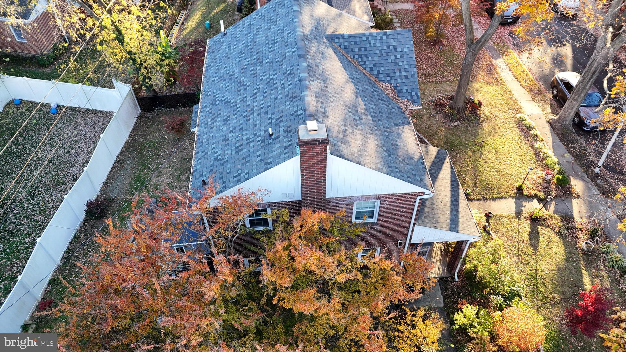 TEN HILLS - Residential