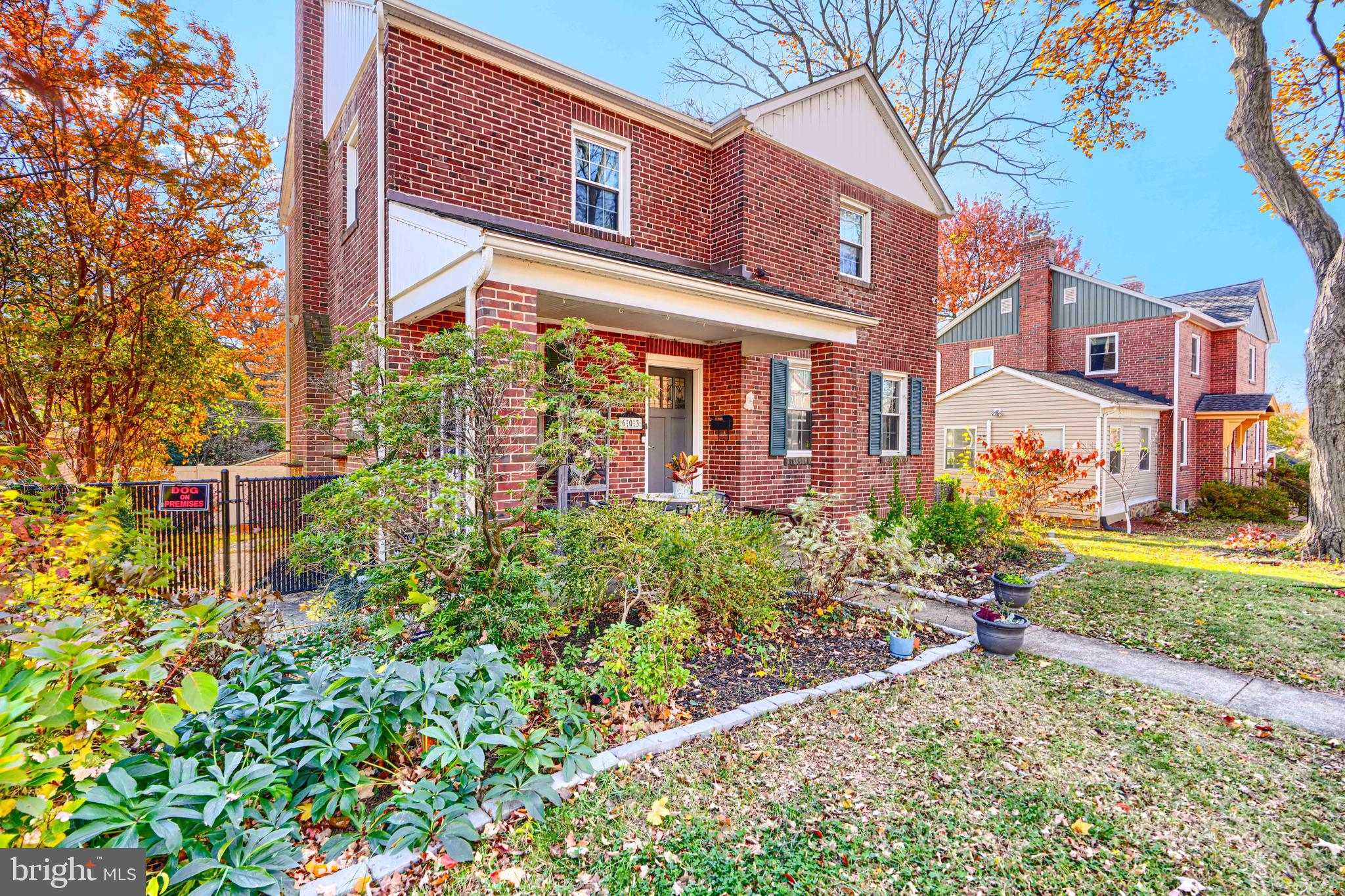 TEN HILLS - Residential