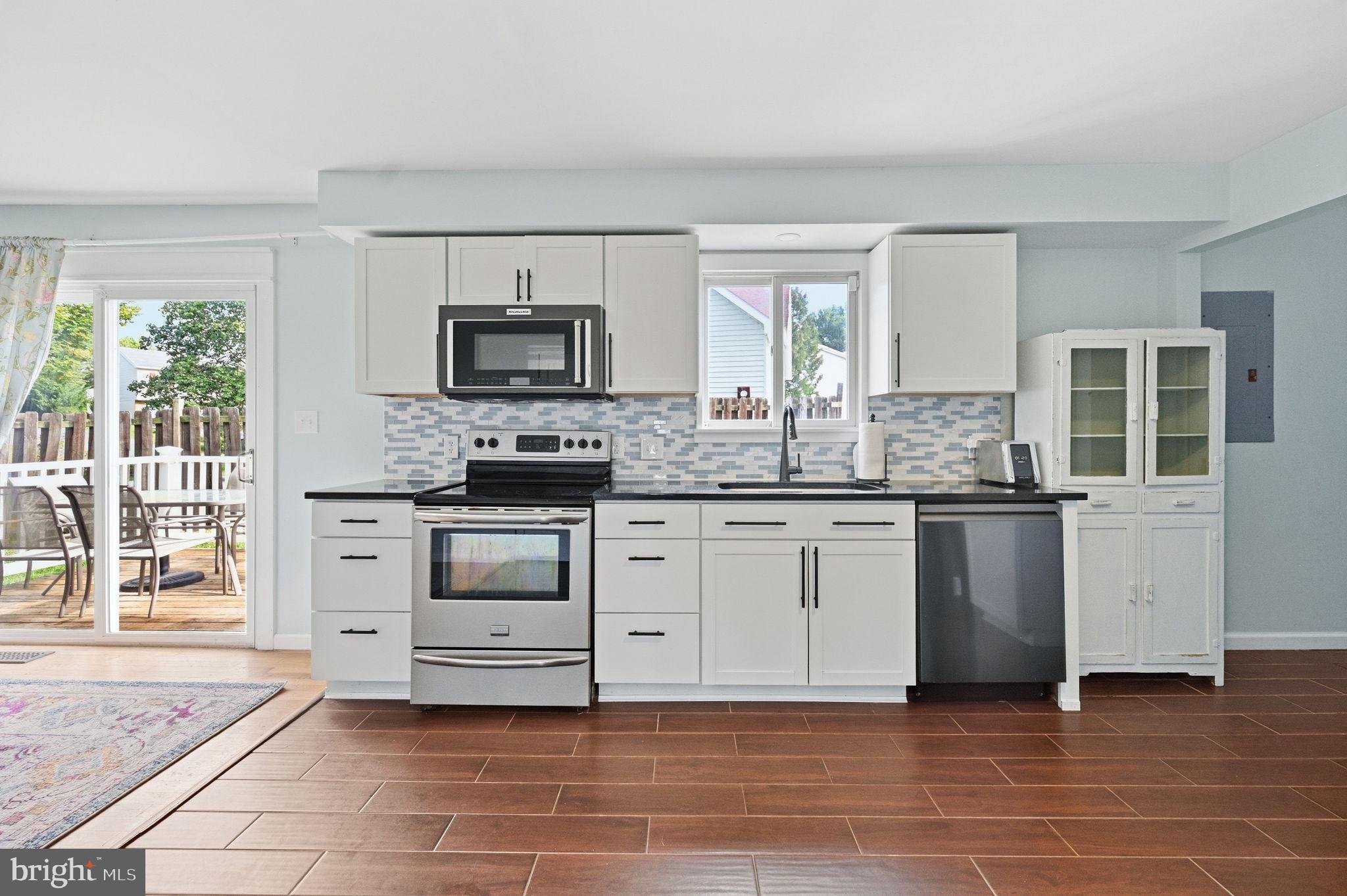 119 MEADOWBROOKE PLACE