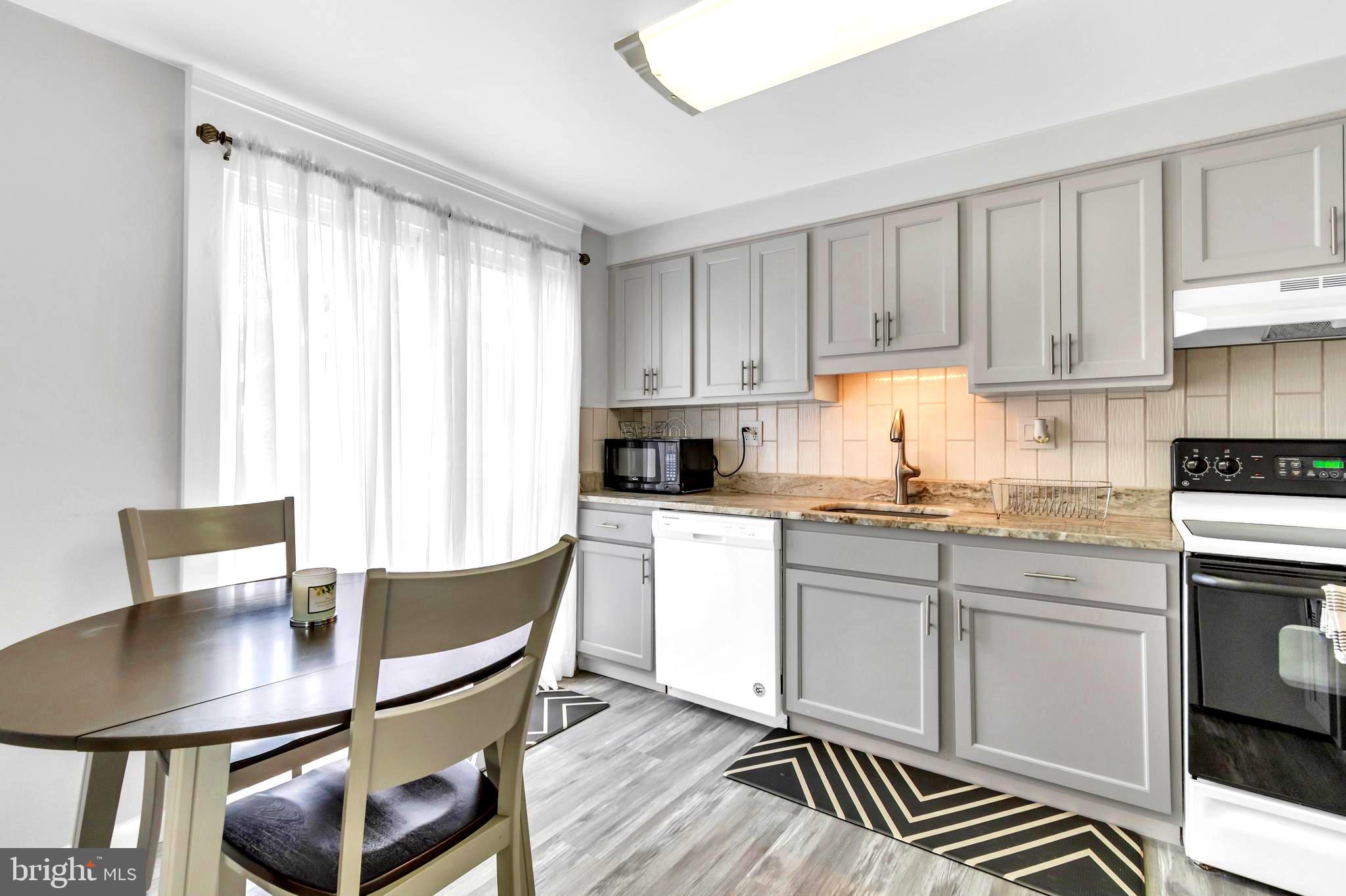 SOMERSET - Residential Lease