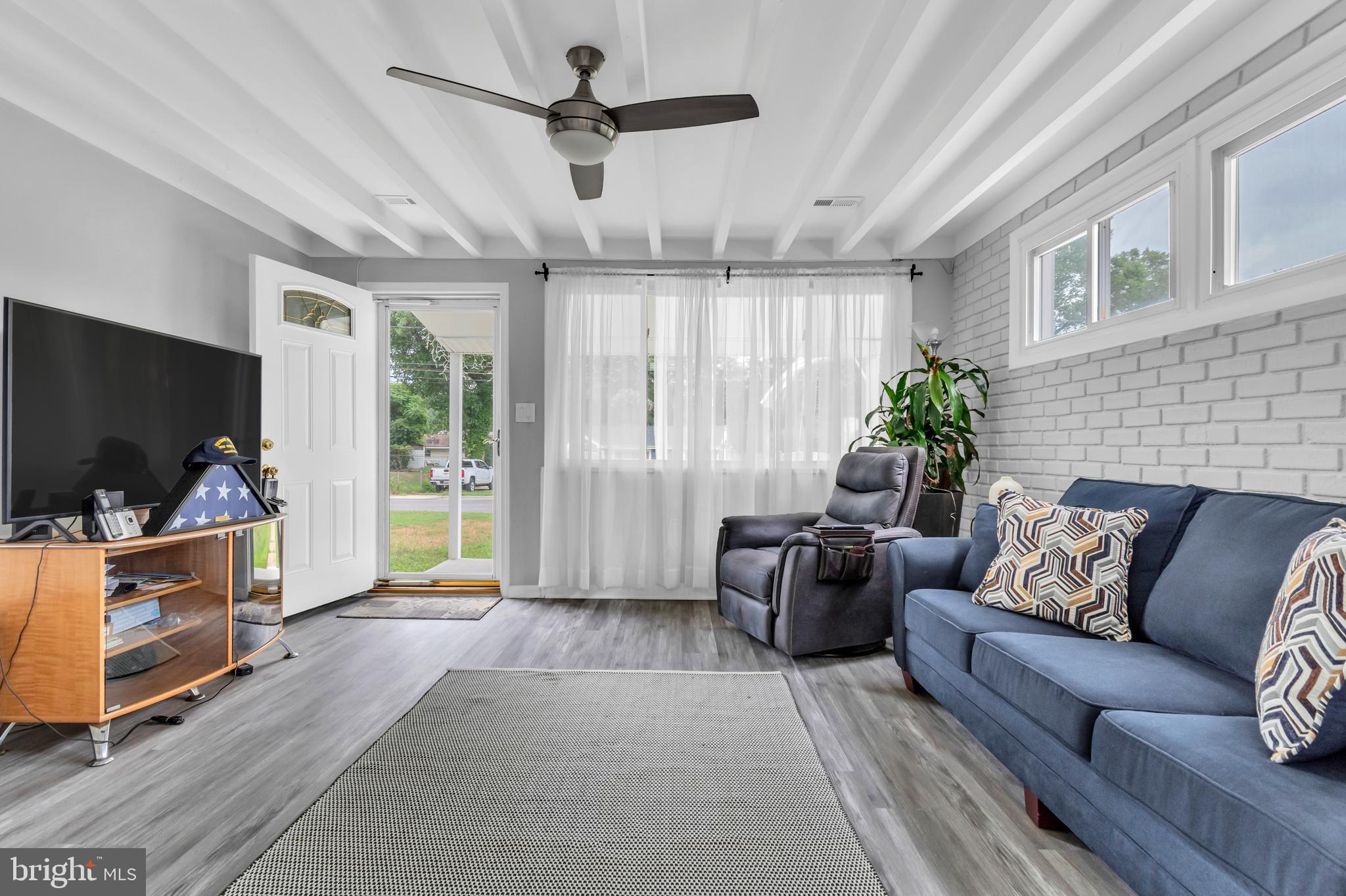 SOMERSET - Residential Lease