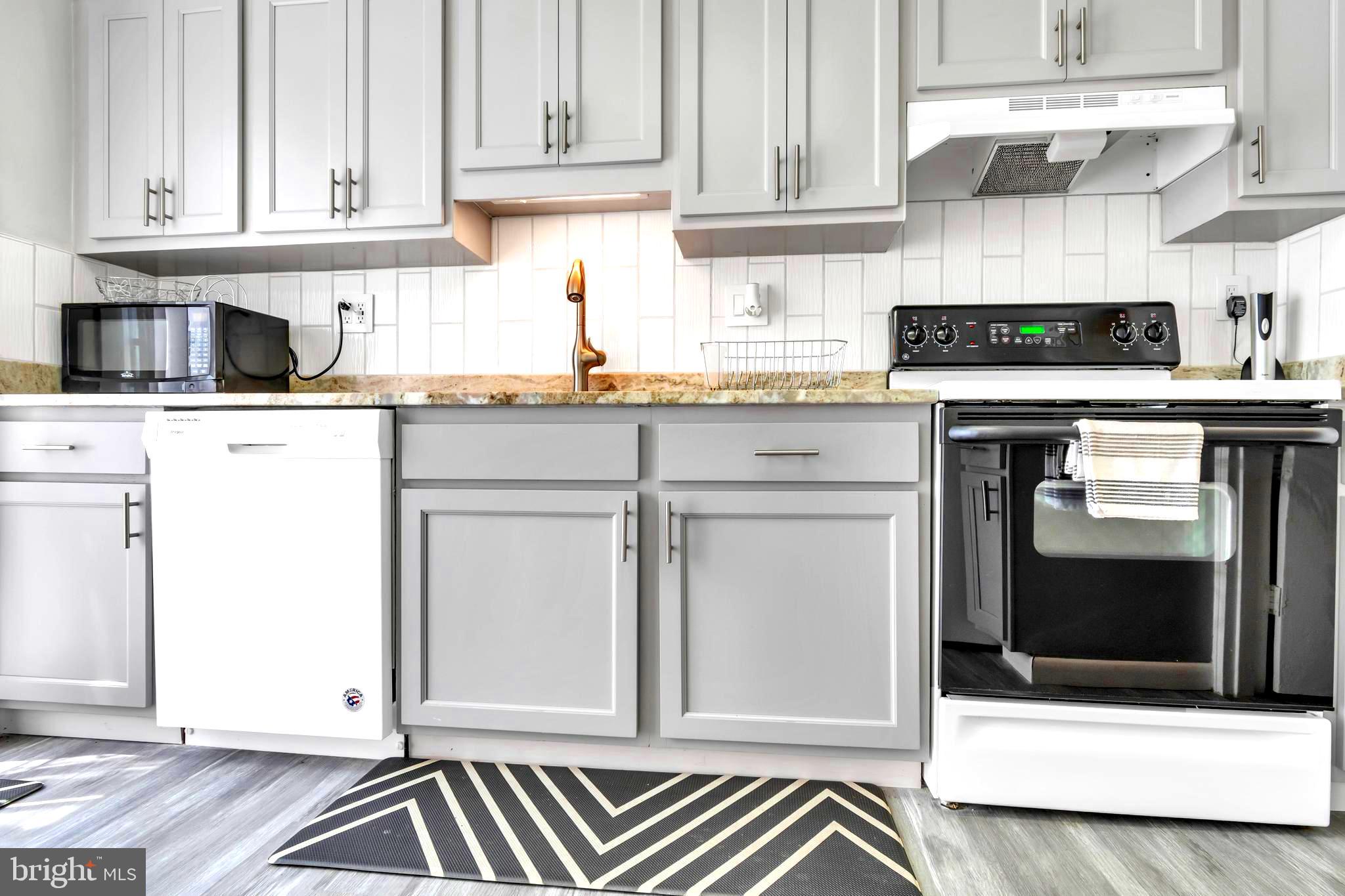 SOMERSET - Residential Lease