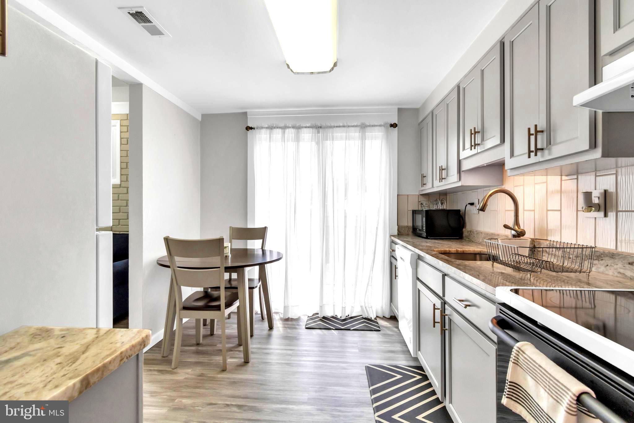 SOMERSET - Residential Lease