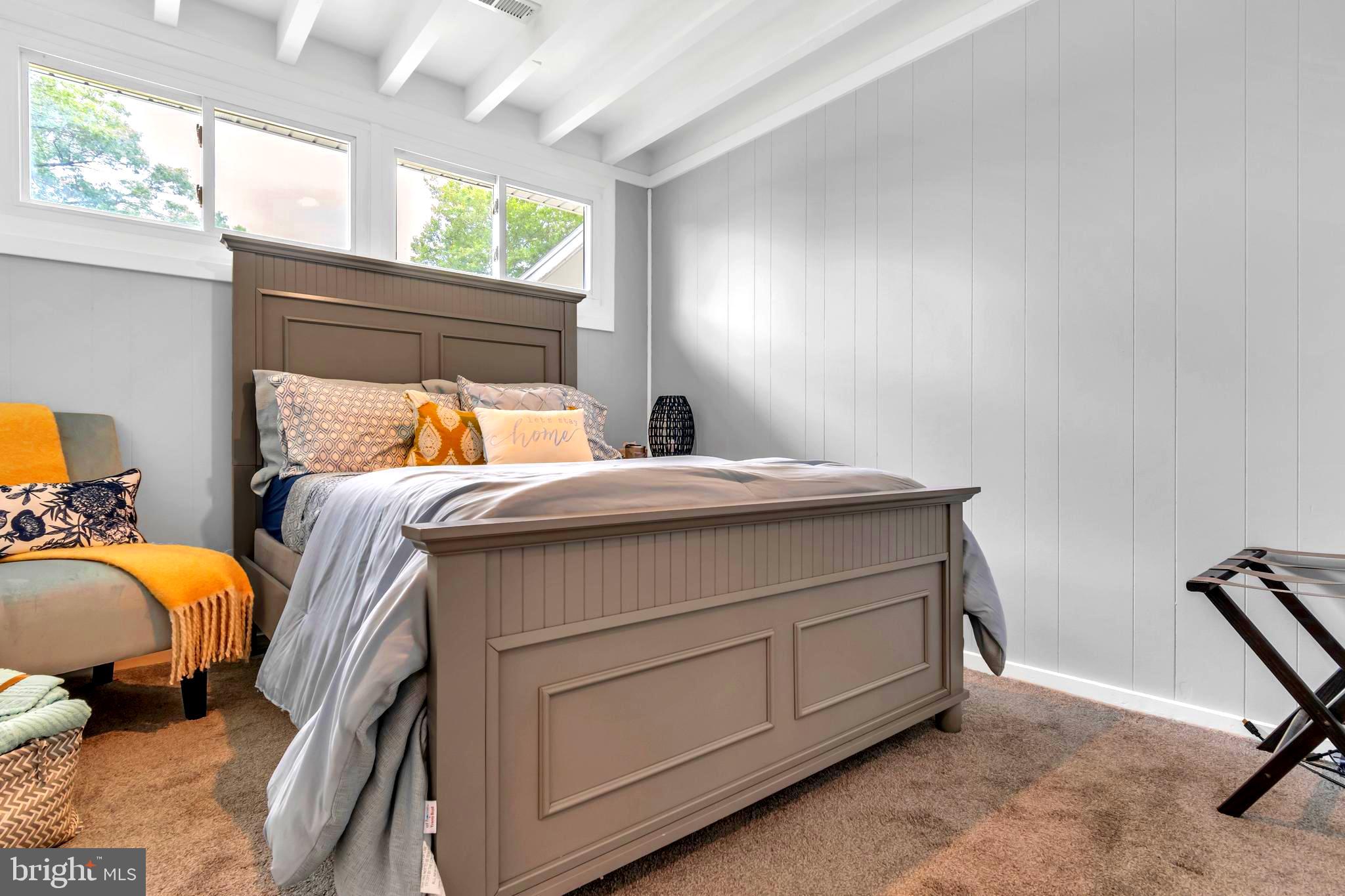 SOMERSET - Residential Lease