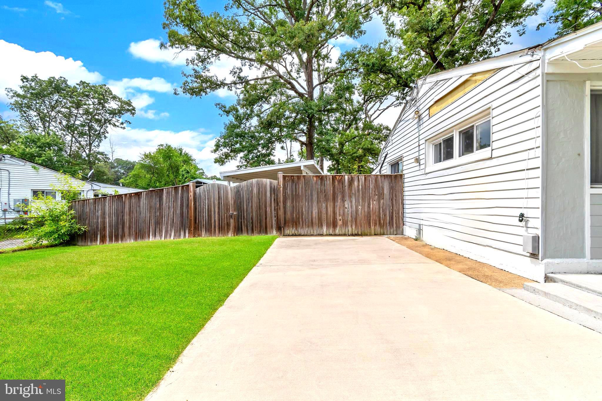 SOMERSET - Residential Lease