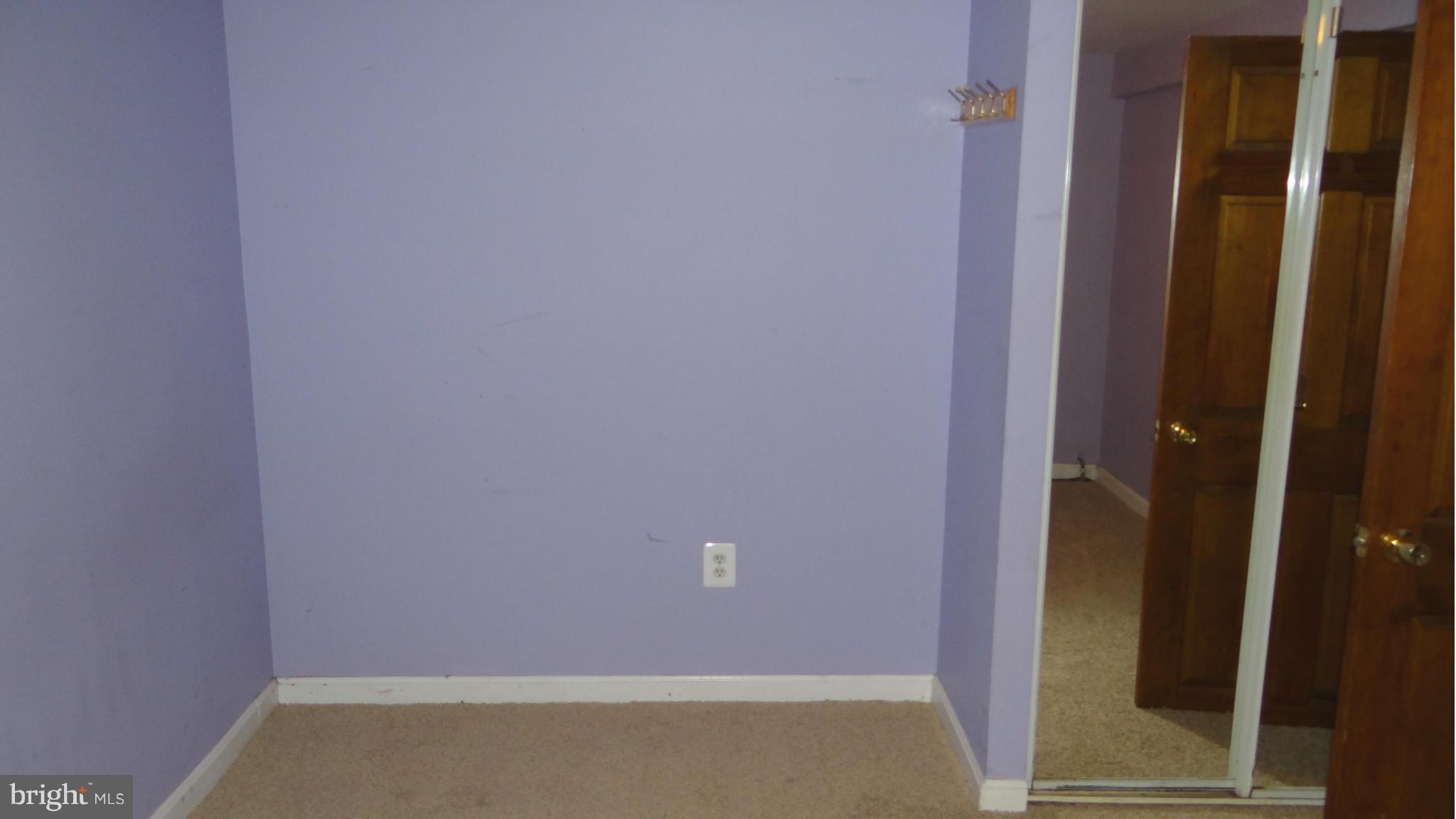 WEST LAWN - Residential