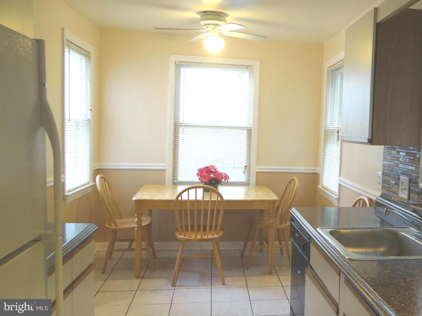 WEST LAWN - Residential