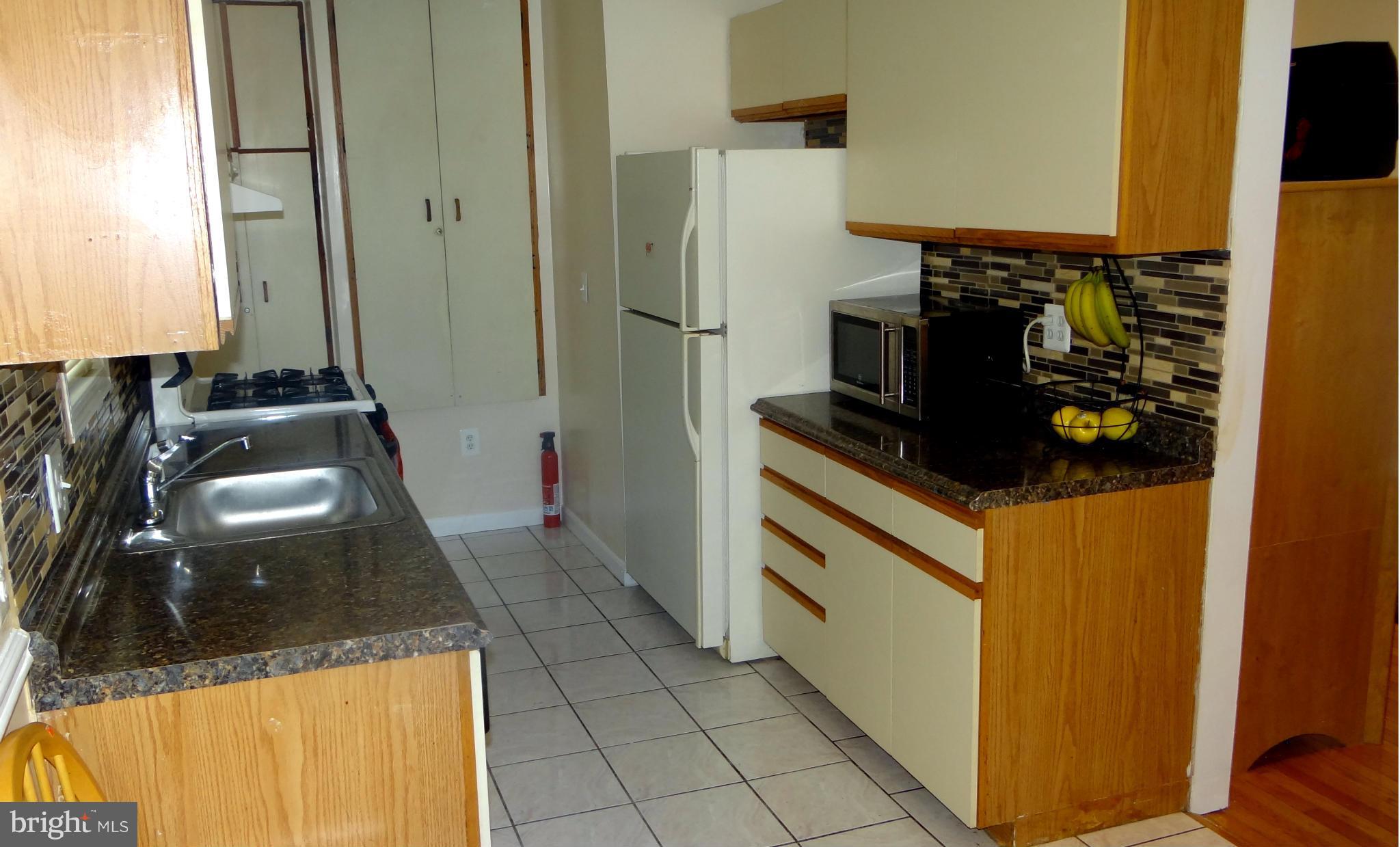 WEST LAWN - Residential