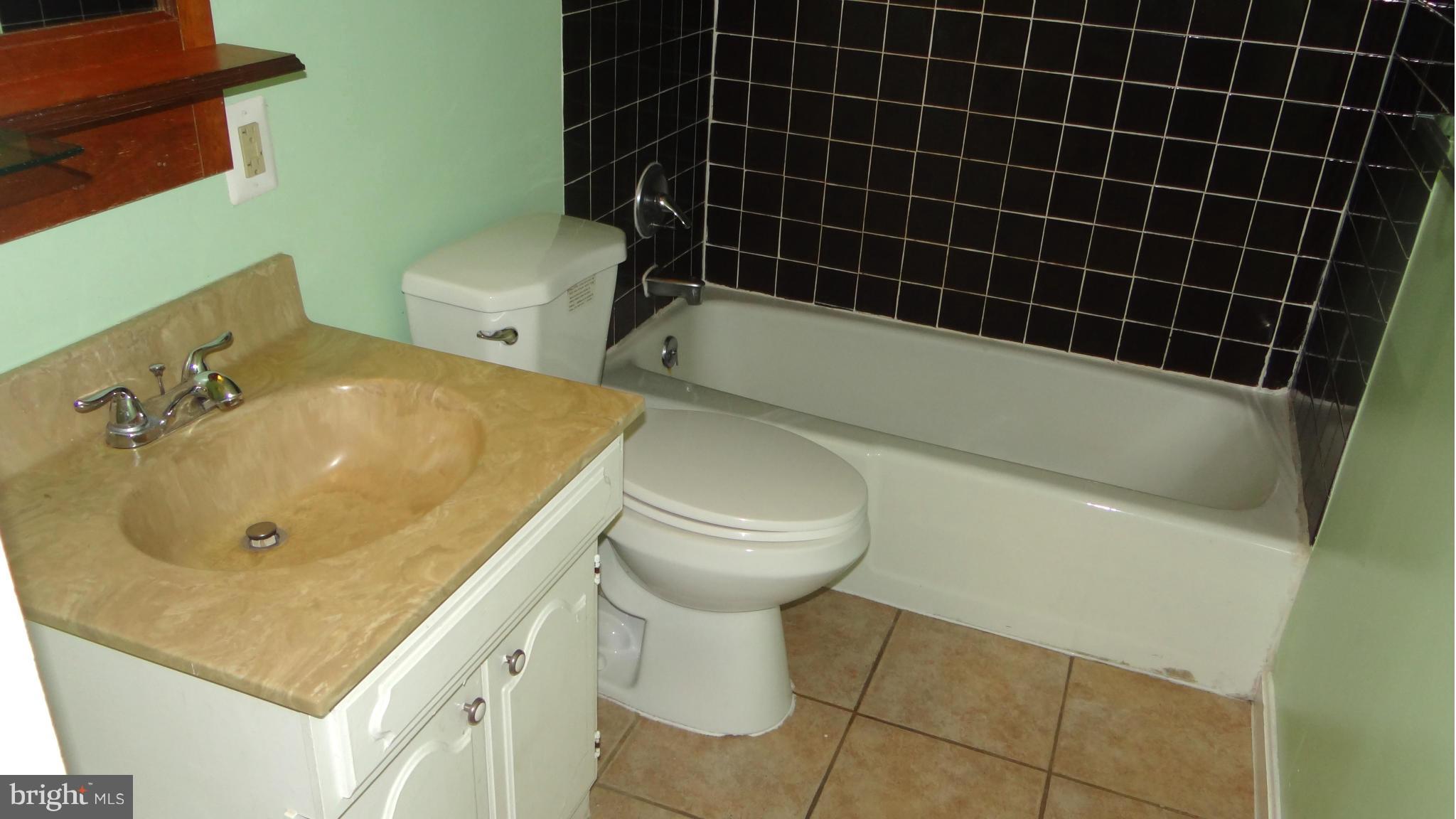 WEST LAWN - Residential