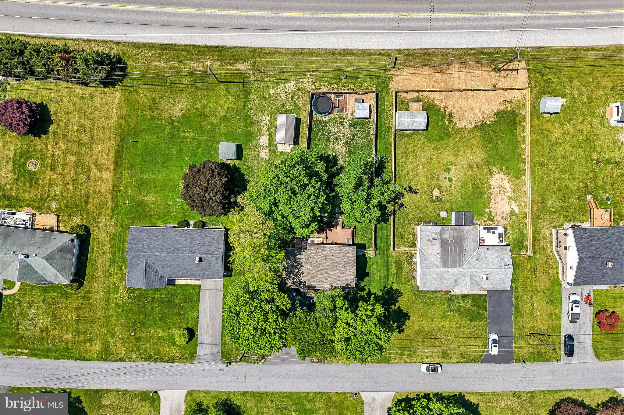 RANDOM HEIGHTS - Residential