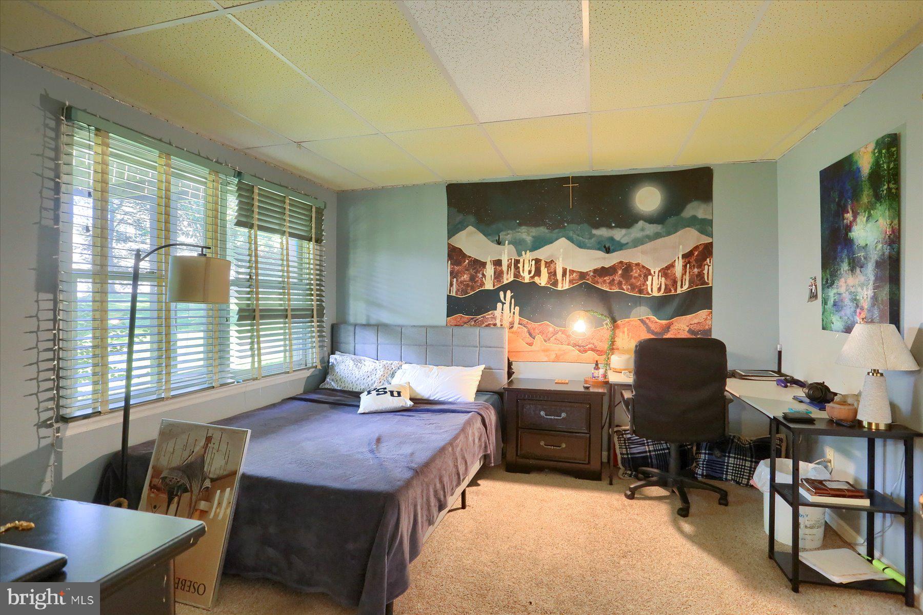 HIDDEN LAKE - Residential