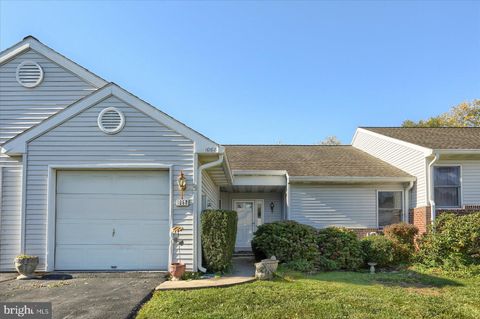 Townhouse For Sale - 1068 Country Hill Drive<br/> HARRISBURG, PA 17111