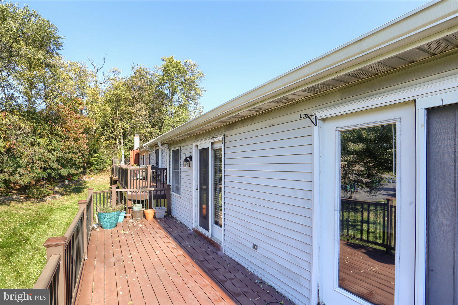 HIDDEN LAKE - Residential