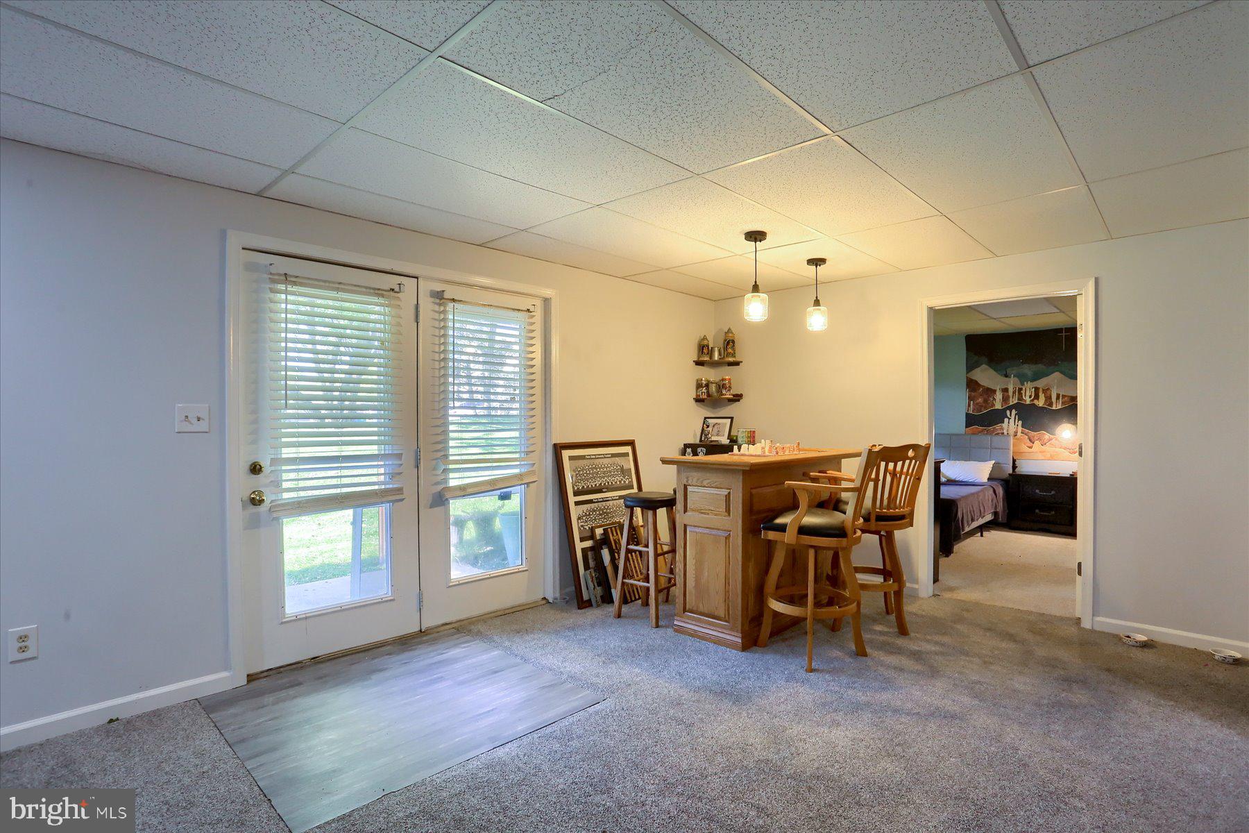 HIDDEN LAKE - Residential