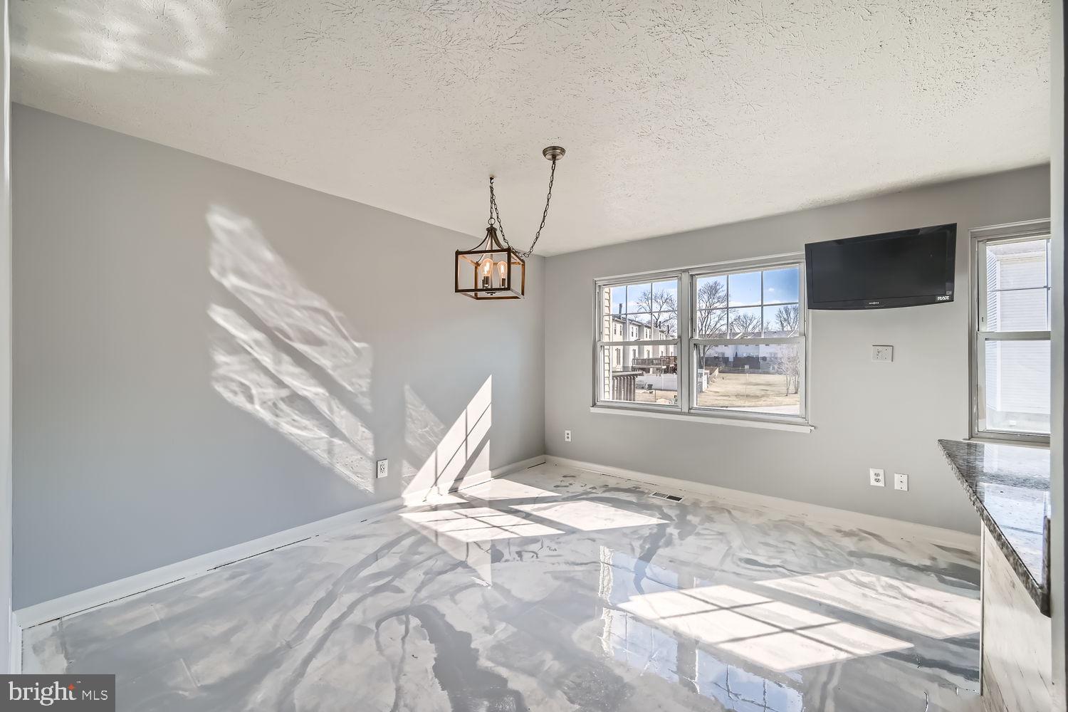 WEST SHORE - Residential