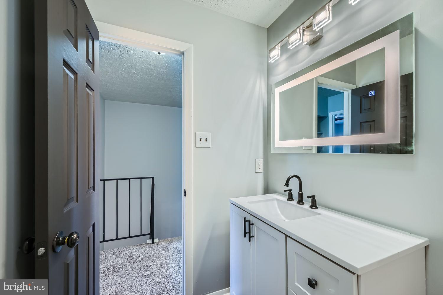 WEST SHORE - Residential