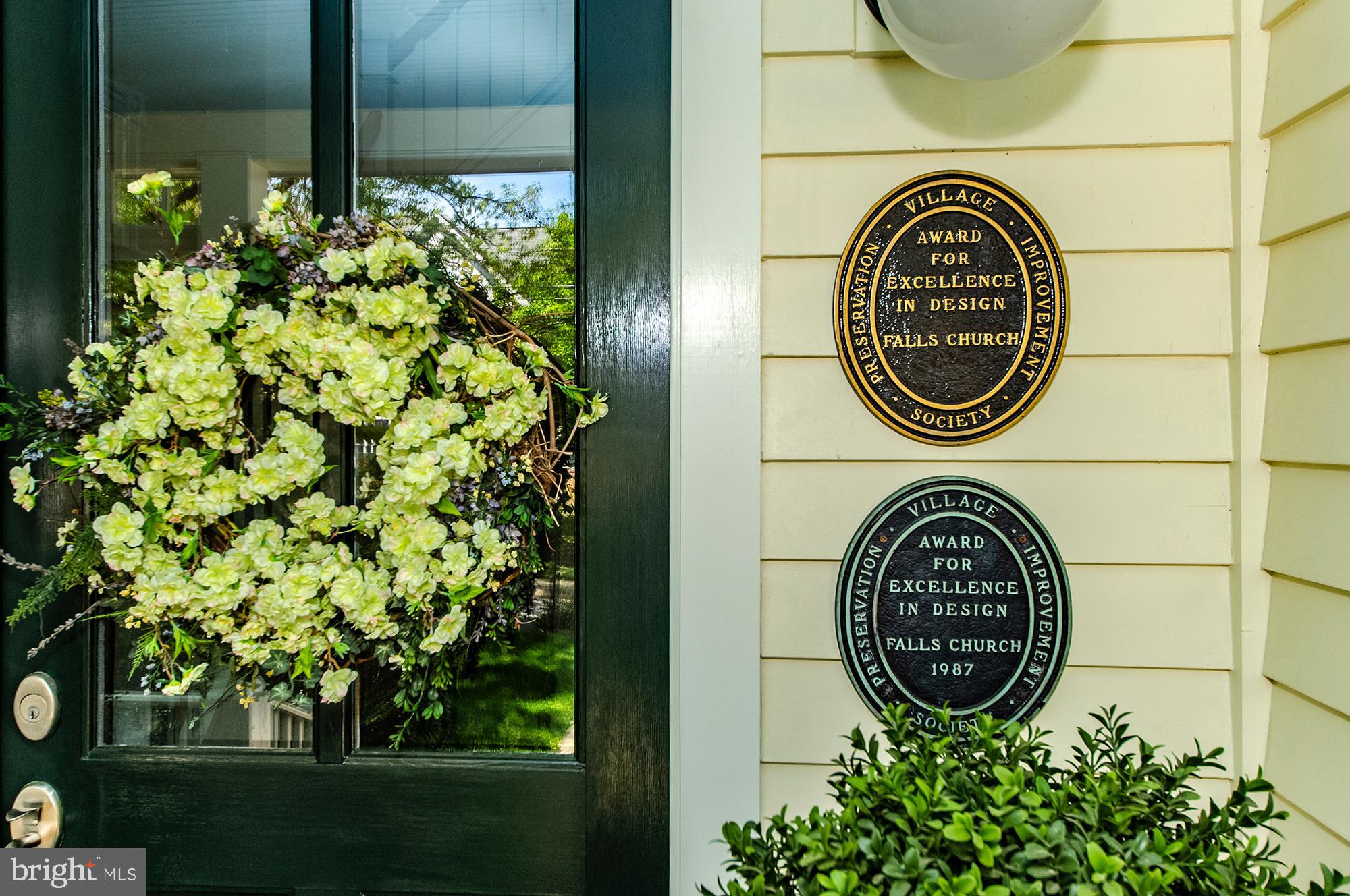 CROSSMAN ESTATE - Residential Lease