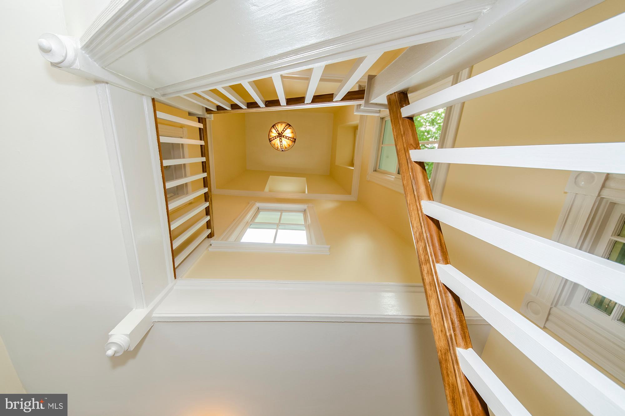 CROSSMAN ESTATE - Residential Lease