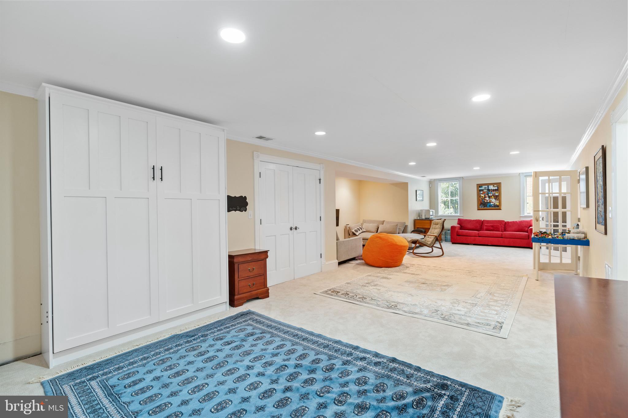 CROSSMAN ESTATE - Residential Lease