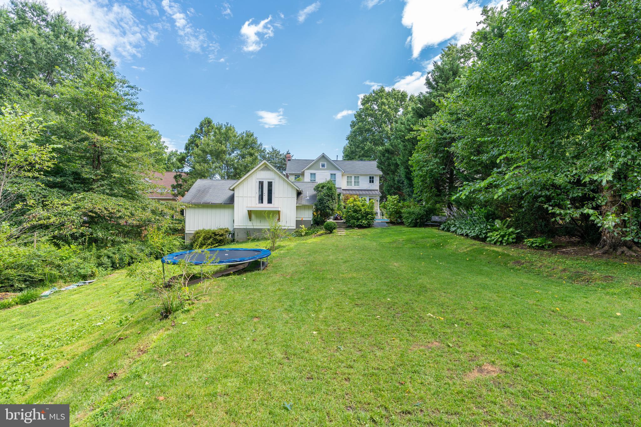 CROSSMAN ESTATE - Residential Lease