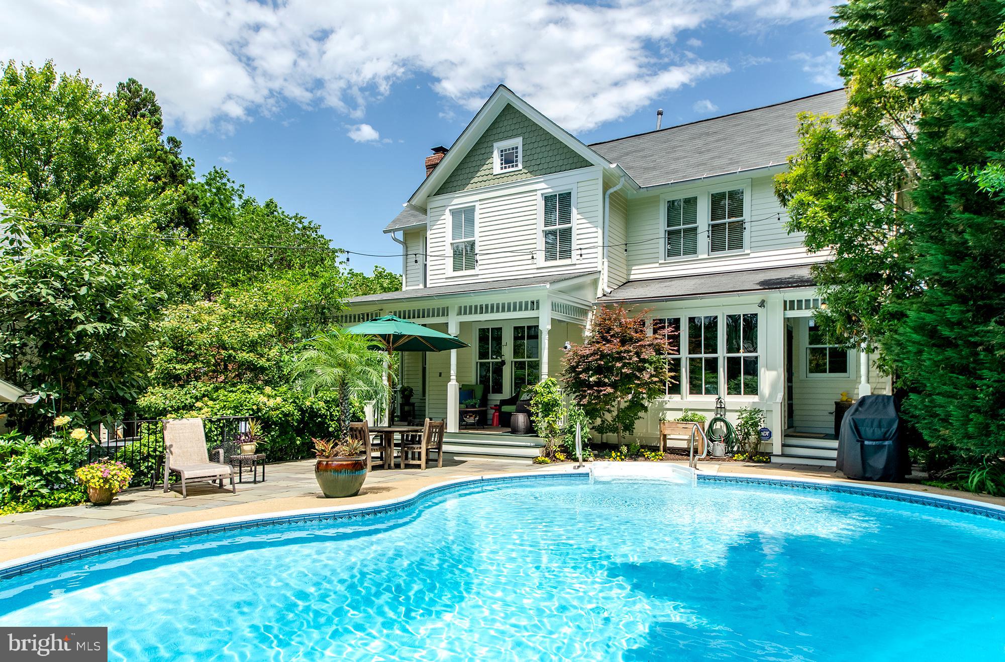 CROSSMAN ESTATE - Residential Lease