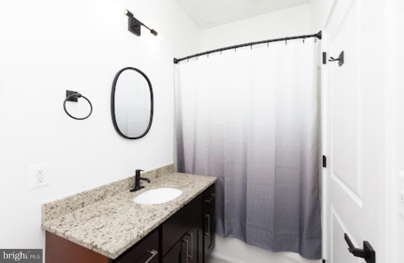 MOUNT VERNON PLACE HISTORIC DISTRICT - Residential Lease