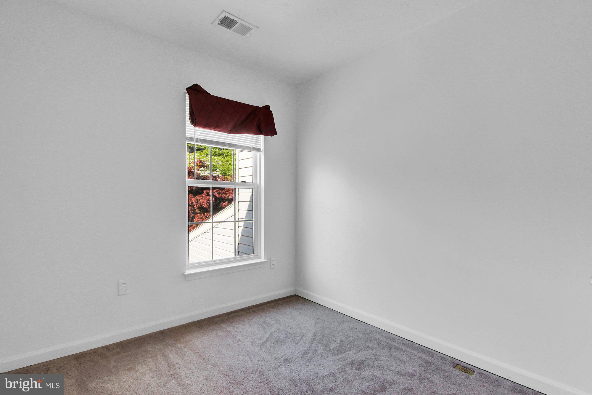 BRIGHT OAKS - Residential Lease