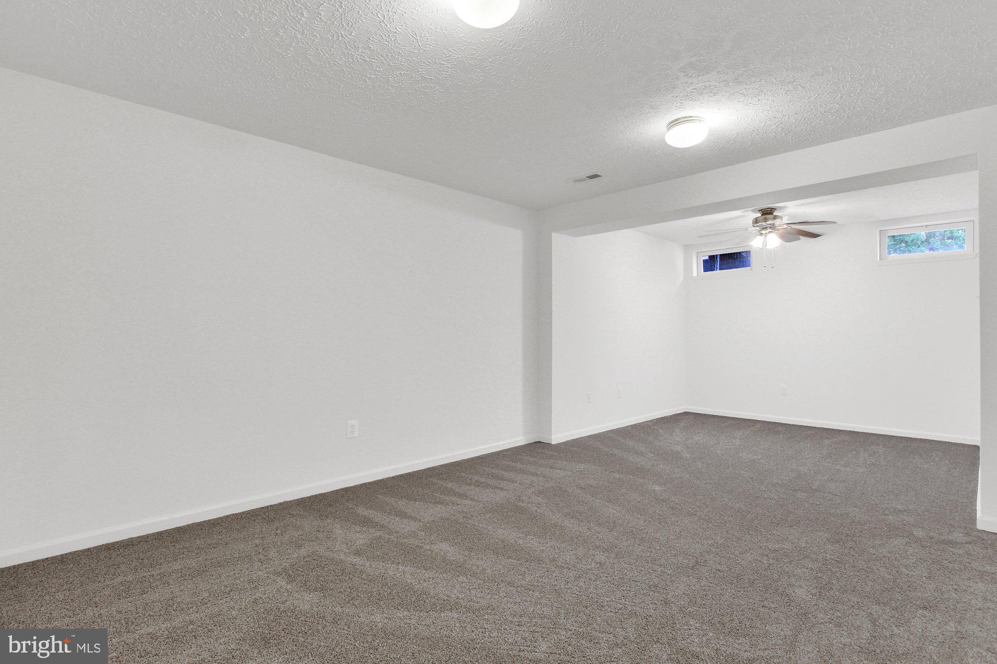 BRIGHT OAKS - Residential Lease