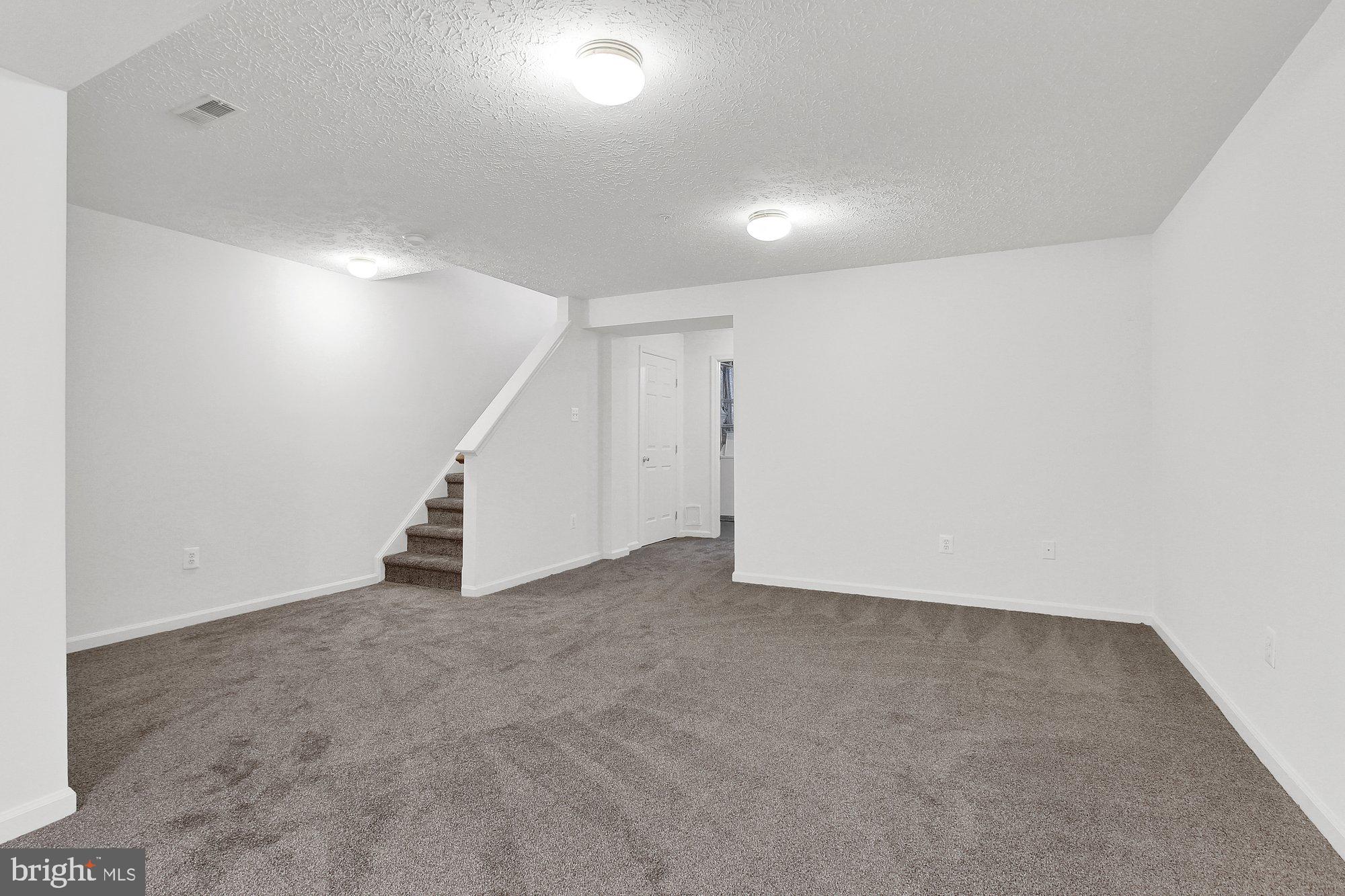 BRIGHT OAKS - Residential Lease