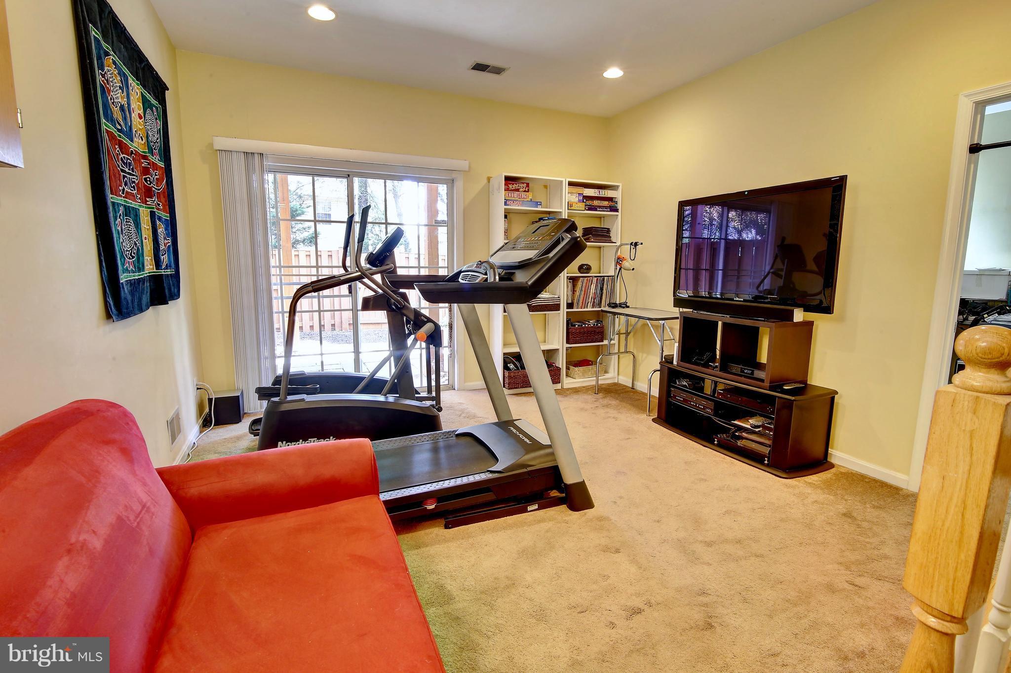 TOWNES AT MANCHESTER PARK - Residential