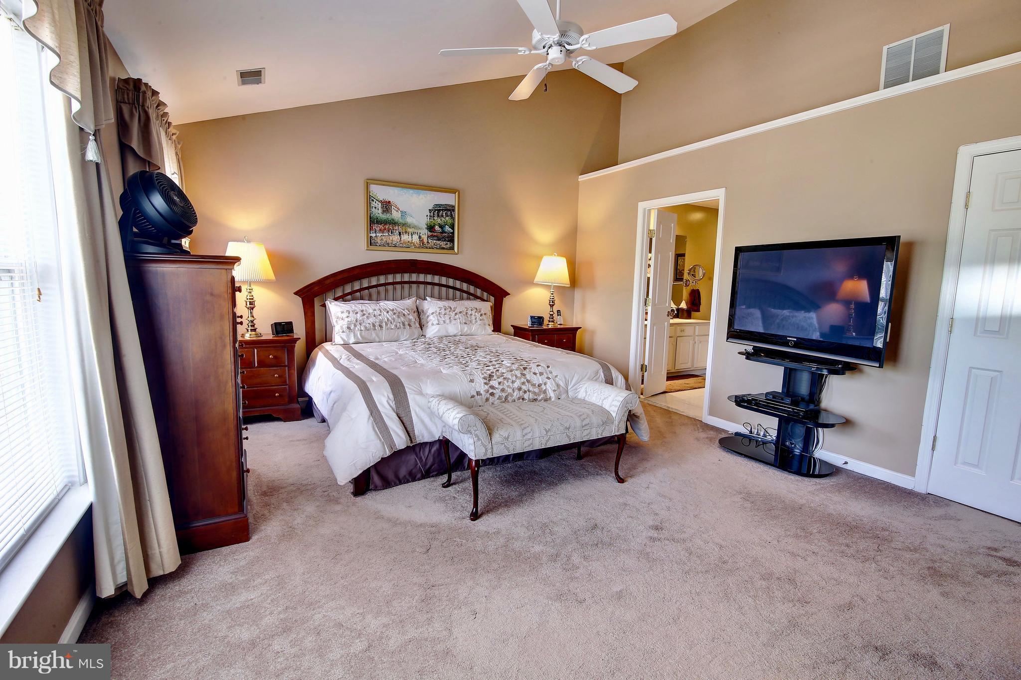 TOWNES AT MANCHESTER PARK - Residential