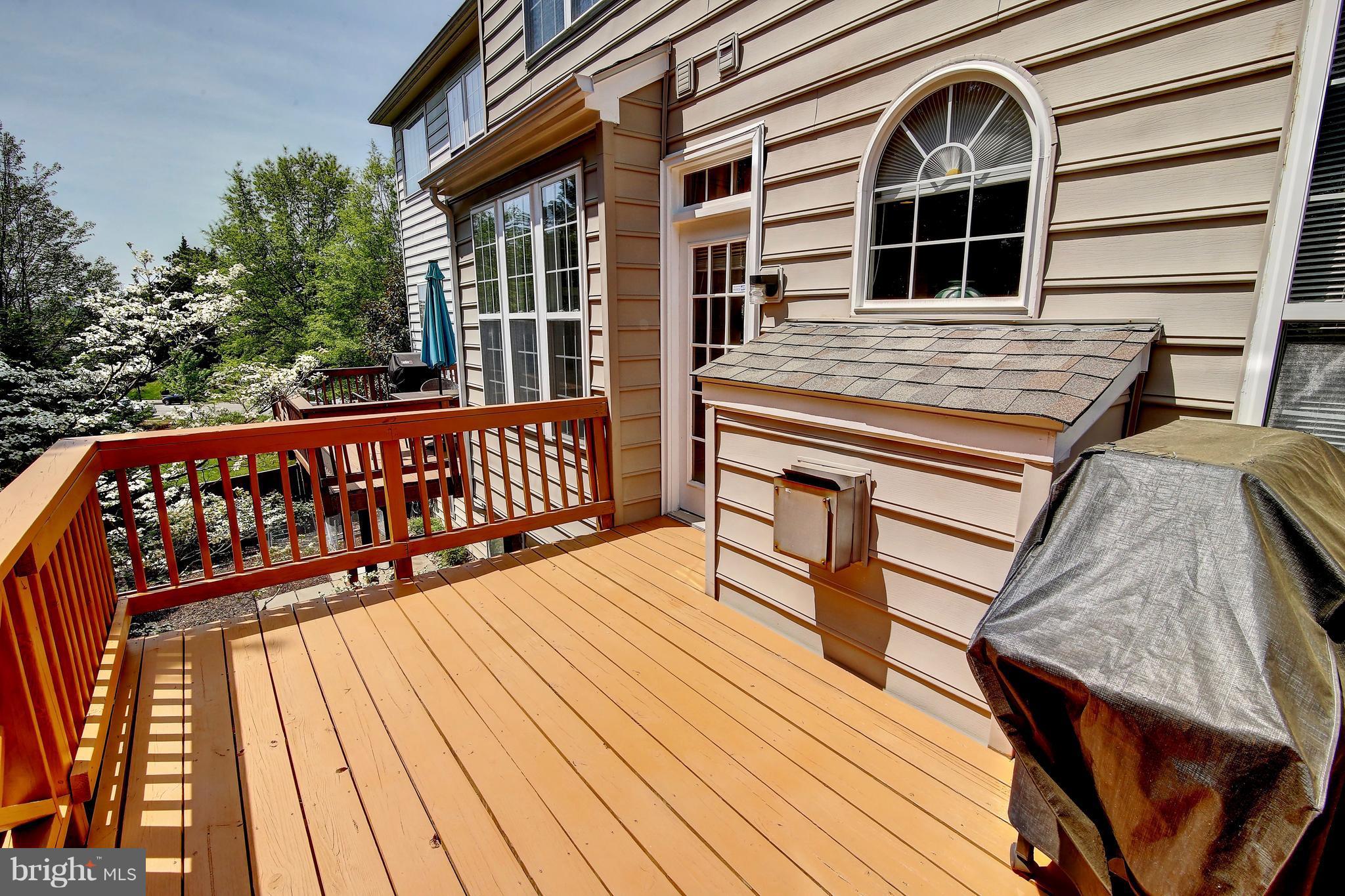 TOWNES AT MANCHESTER PARK - Residential