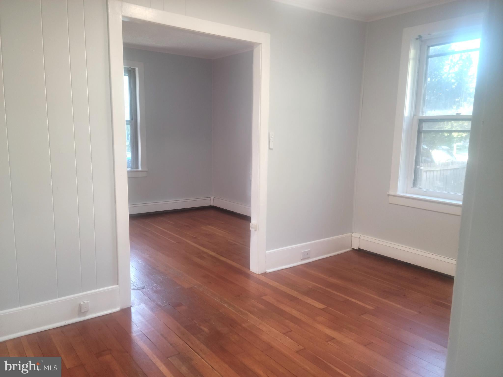 41 MODEL AVENUE