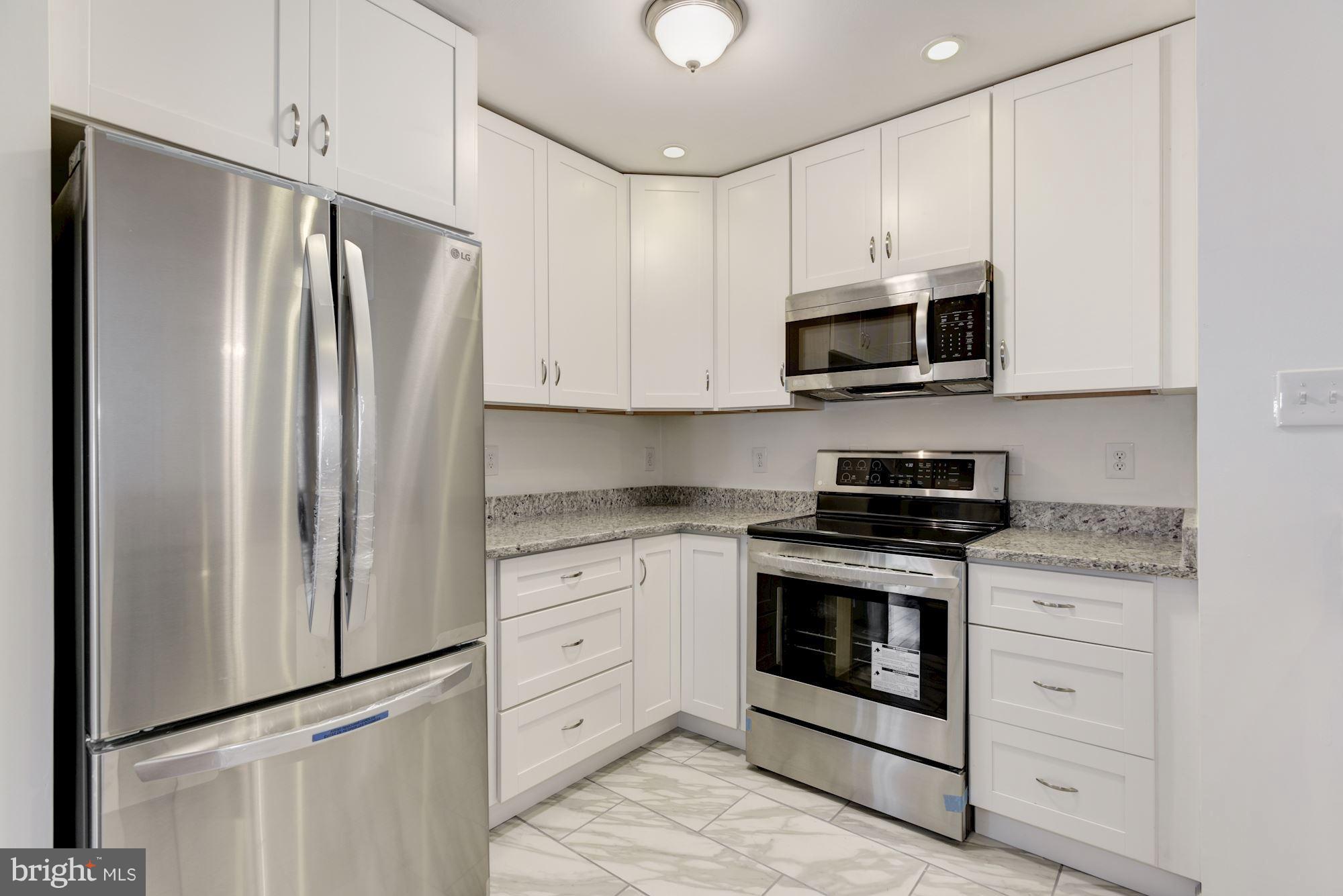 PEMBROOKE - Residential