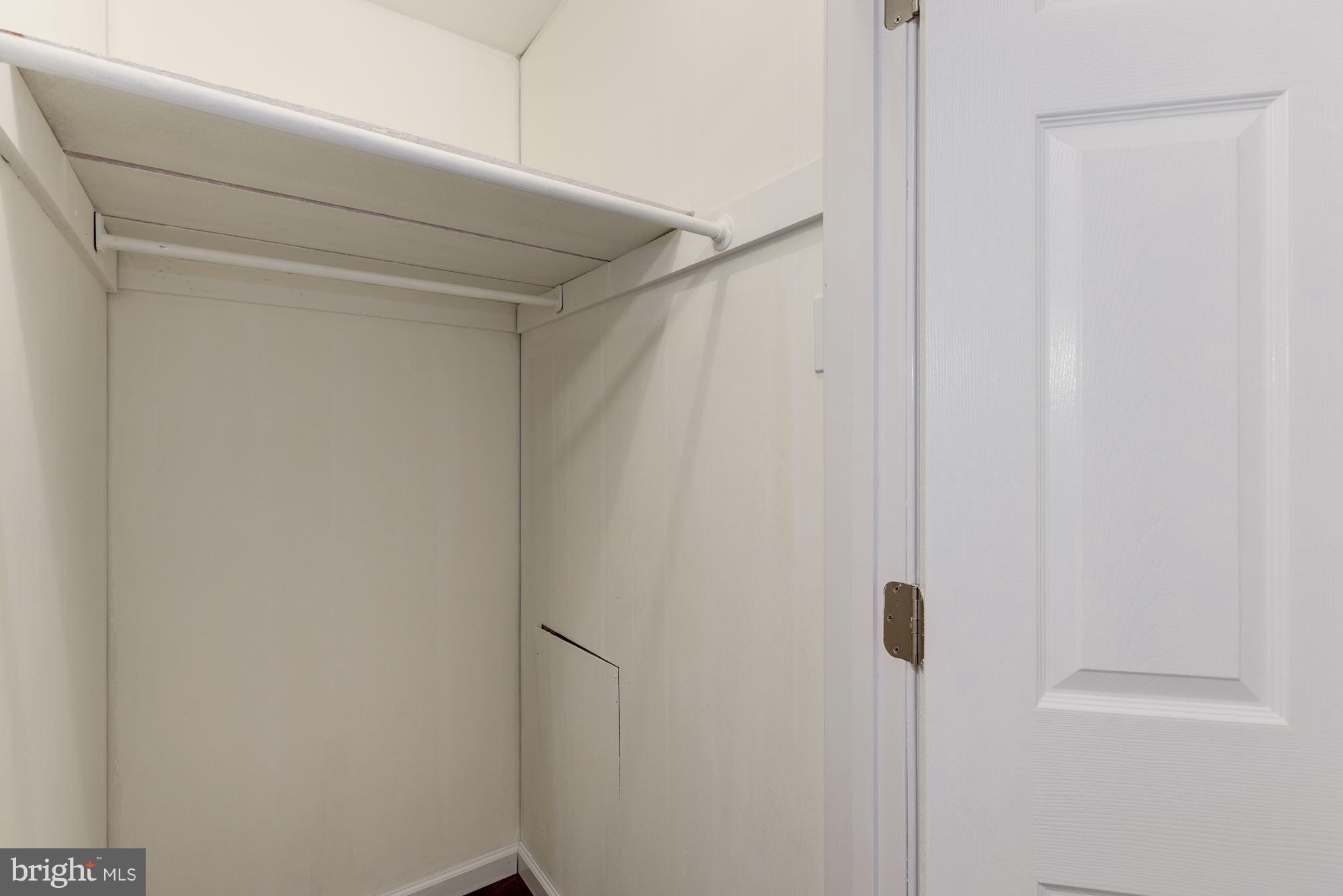 PEMBROOKE - Residential