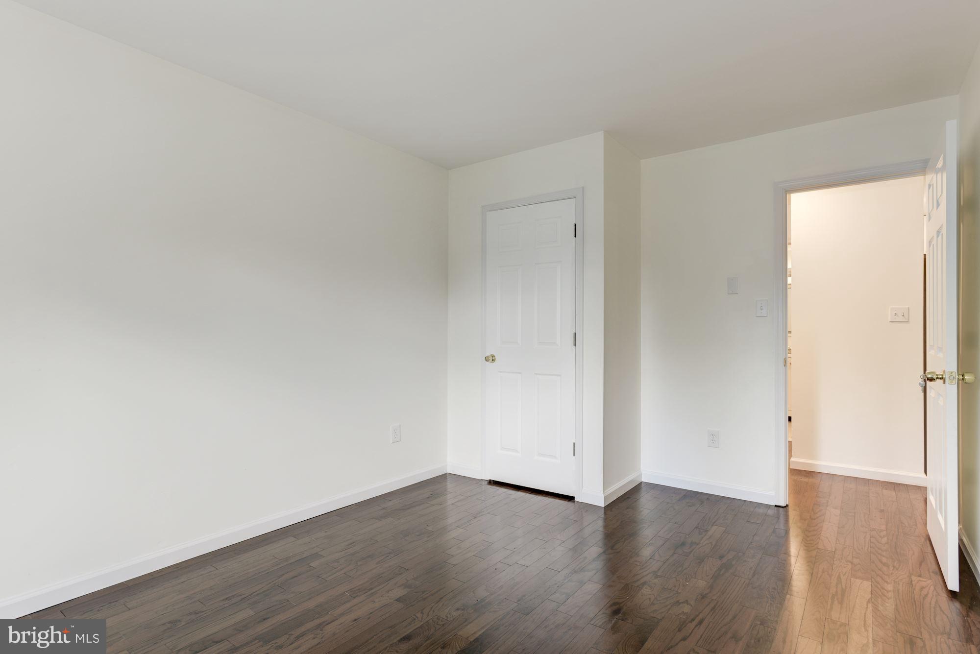 PEMBROOKE - Residential