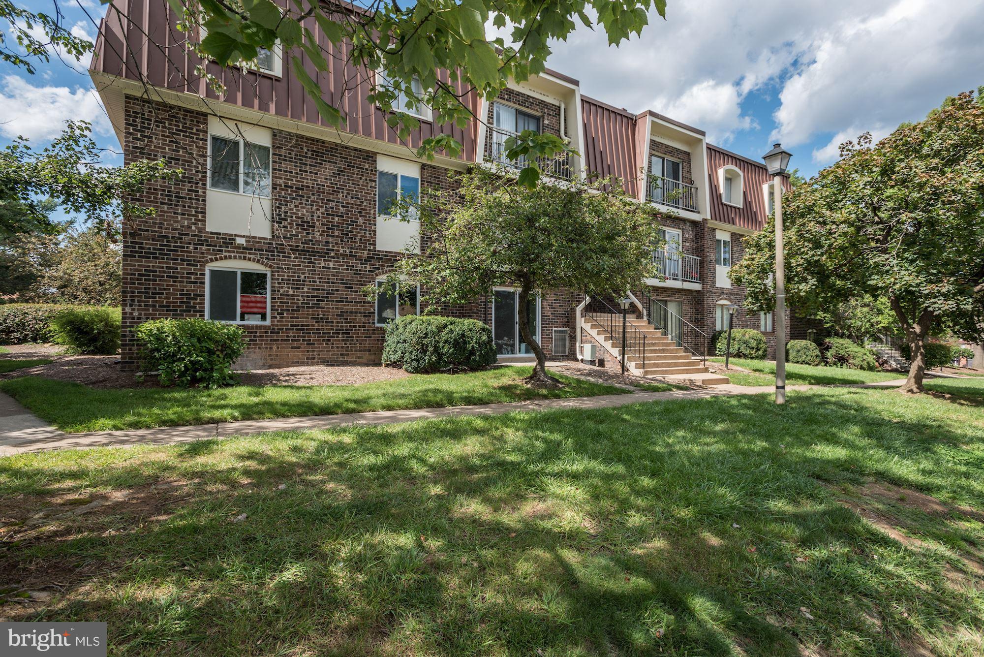 PEMBROOKE - Residential