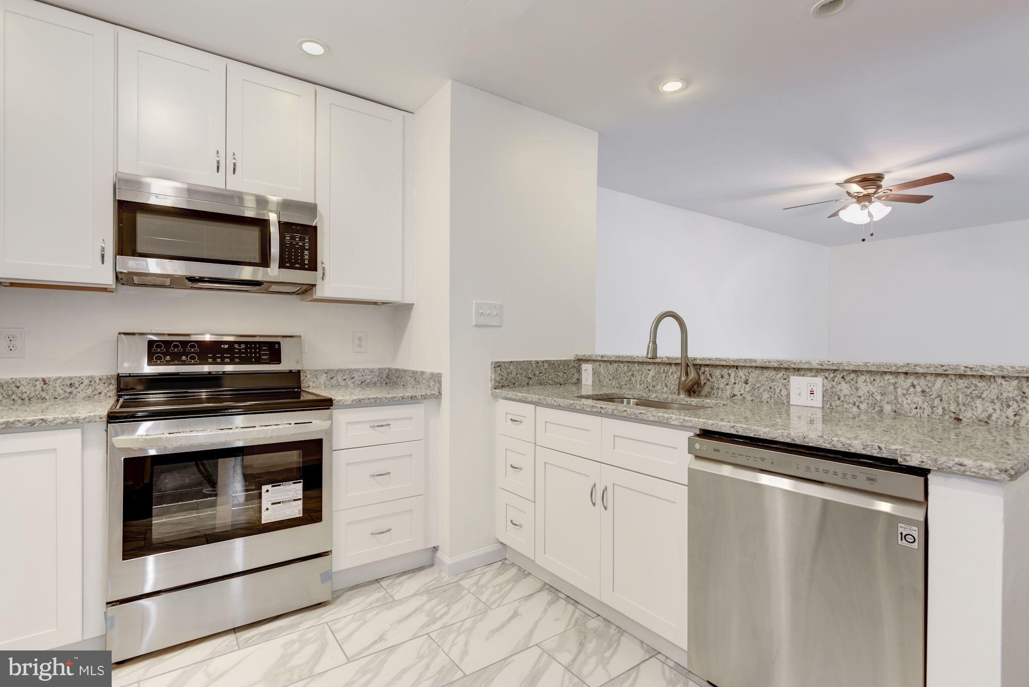 PEMBROOKE - Residential