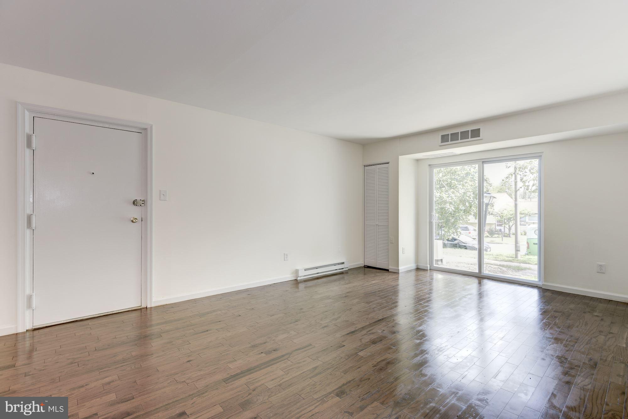 PEMBROOKE - Residential