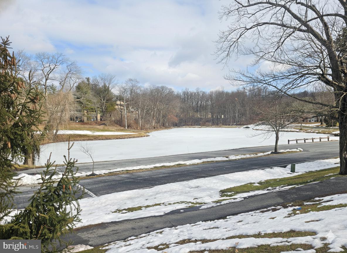 FLYING HILLS - Residential