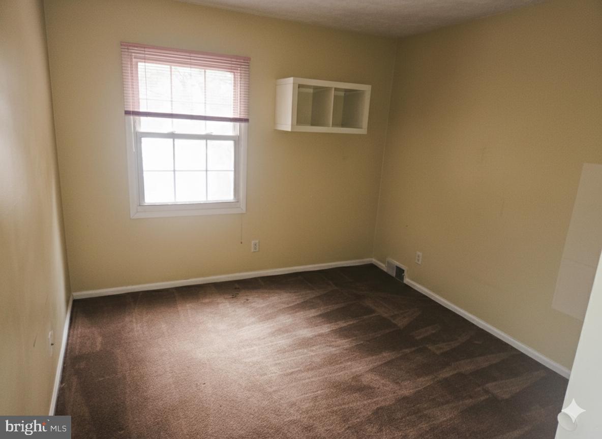 FLYING HILLS - Residential